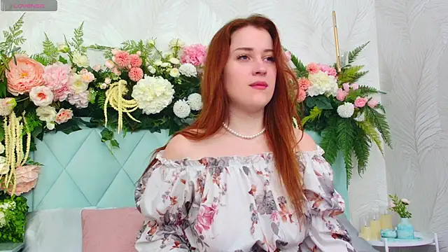 Snapshot of EllieGarson chatting on October 9, 5:06 pm EllieGarson online show from October 9, 5:06 pm