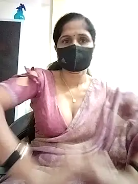 Snapshot of beautifulparii chatting on October 14, 1:52 am beautifulparii online show from October 14, 1:52 am