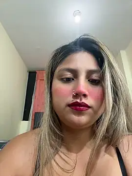 AdriiluXe online show from July 12, 2:34 am