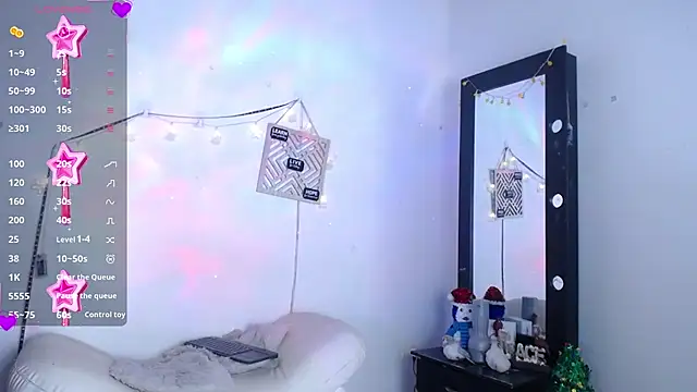 Yorkeidys1 online show from November 21, 2:46 am