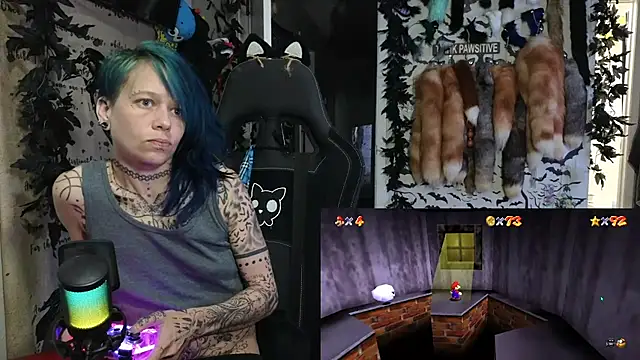 trashbrat online show from November 12, 10:02 am