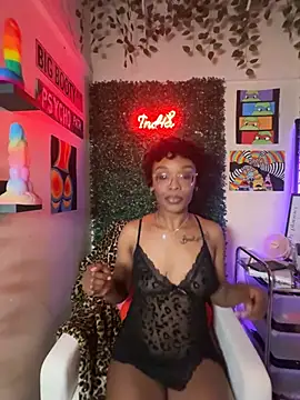 idaaloveexx online show from May 1, 1:03 pm