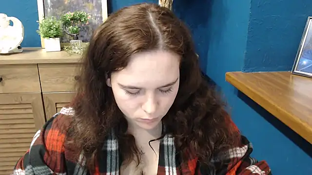 mini girly online show from November 5, 1:49 pm