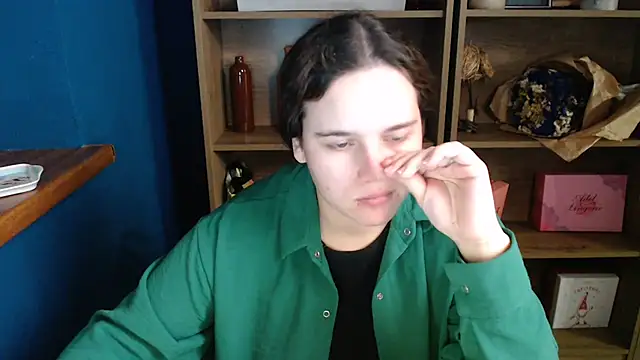 mini girly online show from October 19, 3:25 pm