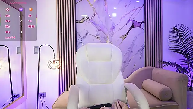 Emma Walkerr  online show from March 27, 7:03 pm