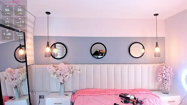 chelsea bolton  online show from April 17, 12:18 pm