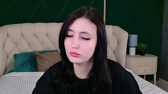 EmmaLawrens online show from March 2, 10:33 am