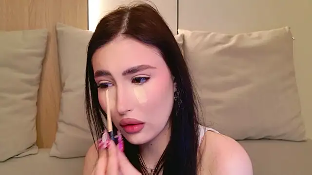 EmmaLawrens online show from March 15, 11:01 am