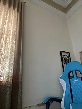 Aleska Miami online show from March 12, 3:15 pm