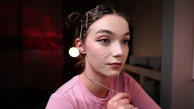 ileanacampbe online show from November 12, 5:38 am