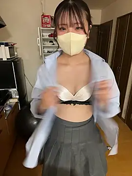 sakuchaaa 2525 online show from July 8, 4:42 pm