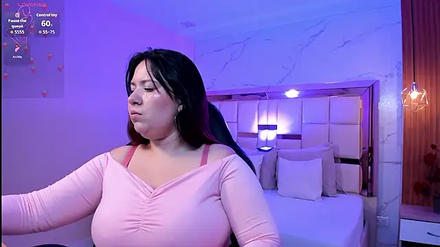 zoes milee online show from March 17, 11:47 am