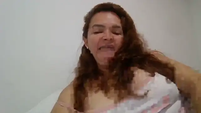 squirtlatinx online show from April 18, 12:51 pm