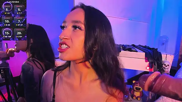 coral jonesss online show from February 19, 3:00 pm