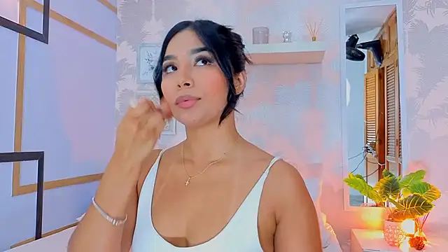 CharlotteGraay online show from January 8, 8:24 pm