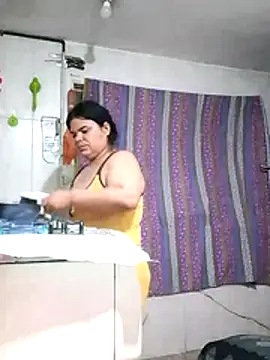 ladysleeper3 online show from May 27, 9:50 am