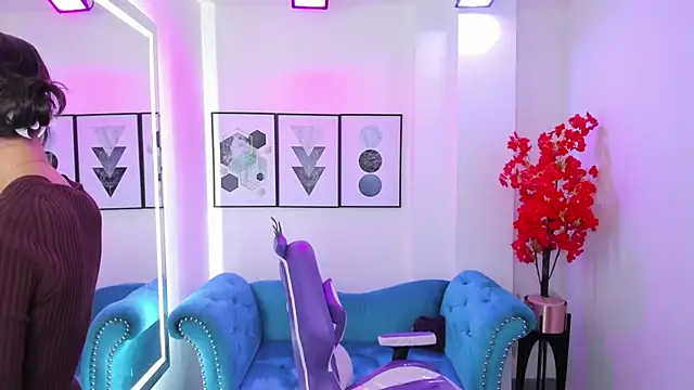 Akaza Hakuji  online show from October 2, 12:21 pm