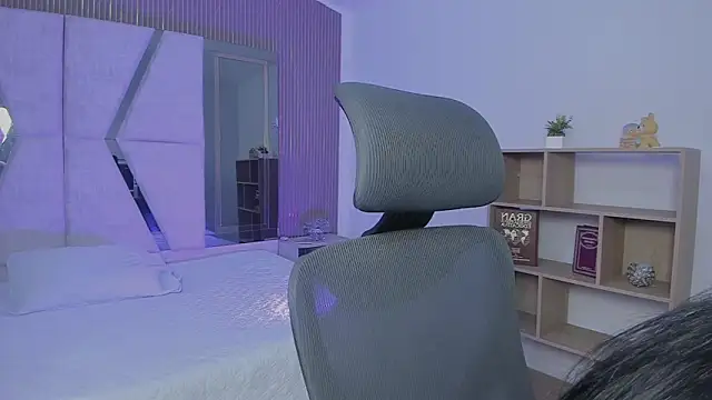 BellaaStorm online show from October 2, 2:22 pm