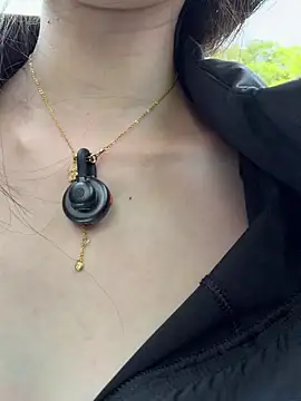 nainai2002 online show from April 1, 6:25 am