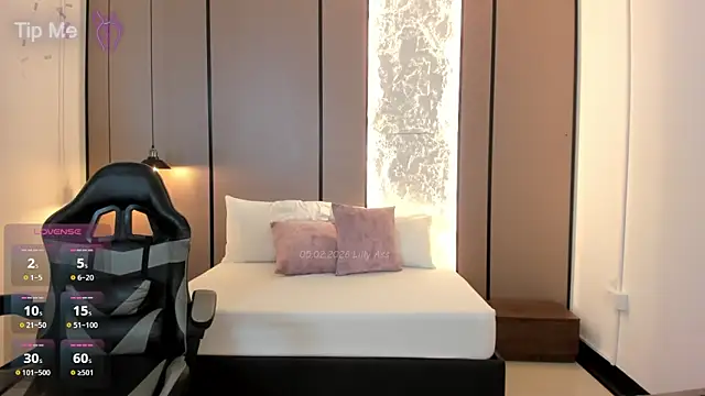 lilly ass  online show from February 5, 1:03 pm