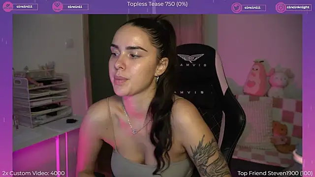 NaomiiMoon online show from October 1, 7:08 pm