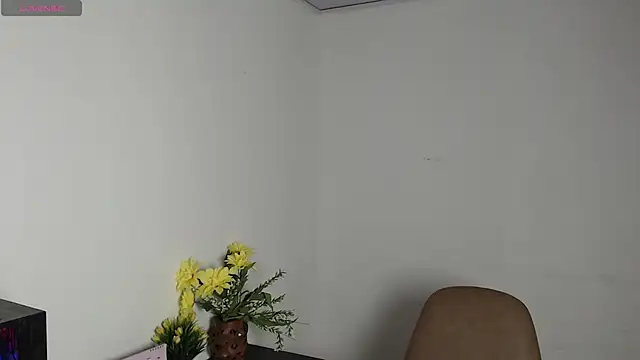 esmeralda-bk online show from January 13, 8:24 pm