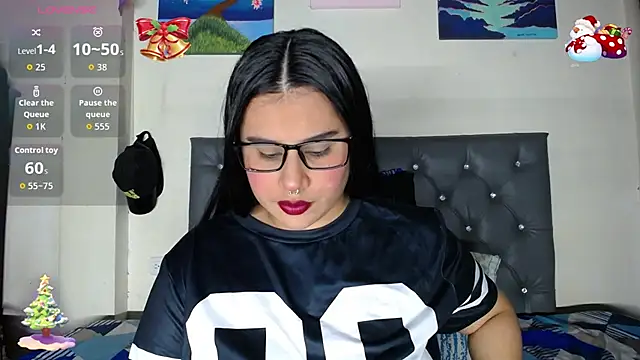 Antonellaa 111 online show from December 15, 7:24 am