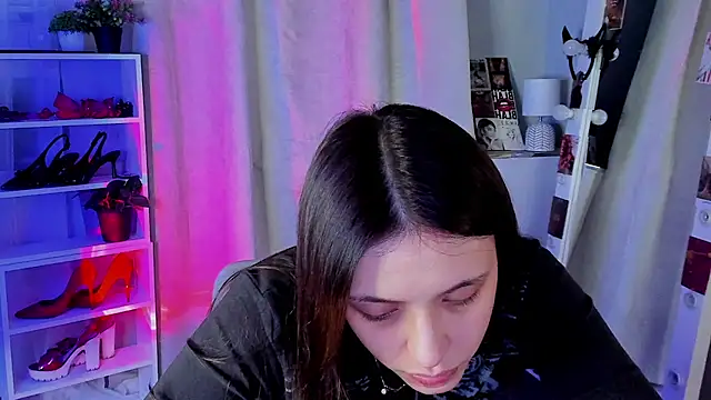 Sahara Shields online show from October 5, 11:04 am