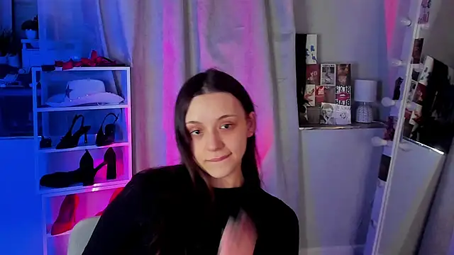 Sahara Shields online show from March 18, 9:14 am