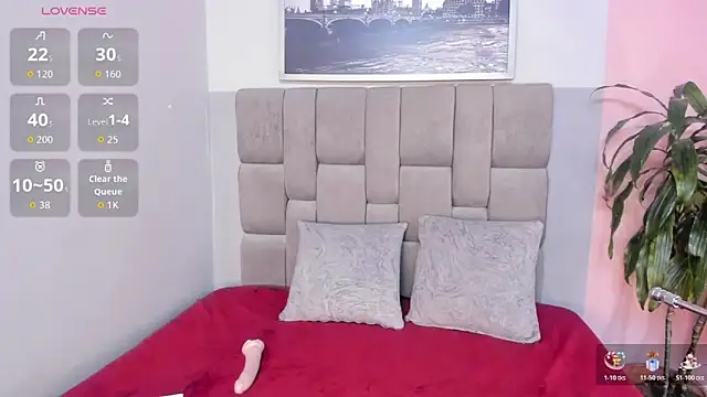 janna lopez  online show from November 9, 5:36 am