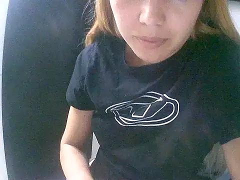 VittoriaTaylor online show from February 24, 12:10 am