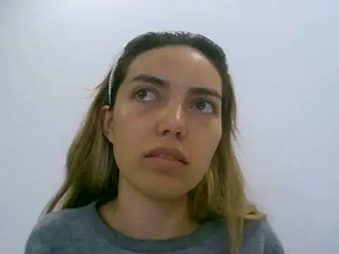 VittoriaTaylor online show from June 9, 4:12 am