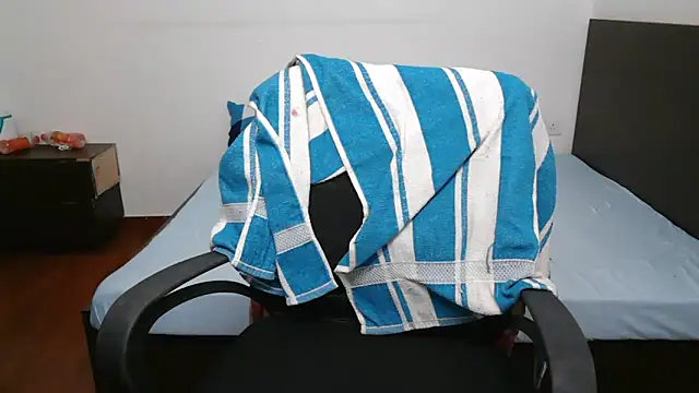 Snapshot of LovelyRosy chatting on September 16, 2:08 am LovelyRosy online show from September 16, 2:08 am