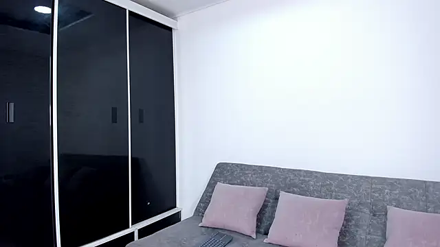 Alondra Cutie online show from February 1, 8:51 pm