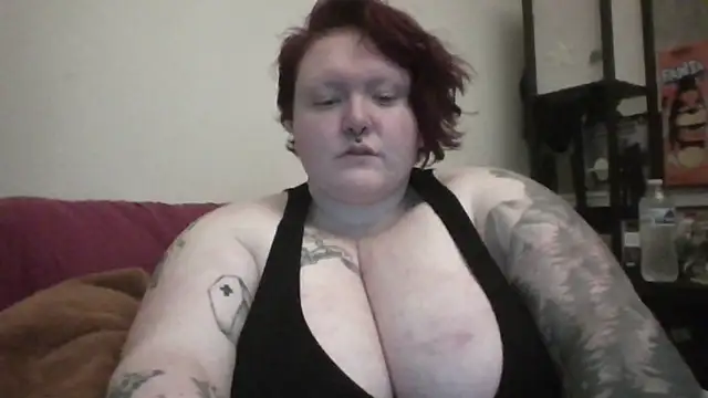 CorgiGodez98 online show from March 12, 5:43 am