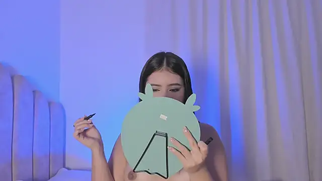 Marianagarcia01 online show from February 1, 11:14 pm