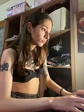 Snapshot of mollyEXD chatting on September 27, 8:49 pm mollyEXD online show from September 27, 8:49 pm