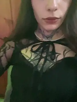 Snapshot of mollyEXD chatting on September 21, 3:54 pm mollyEXD online show from September 21, 3:54 pm