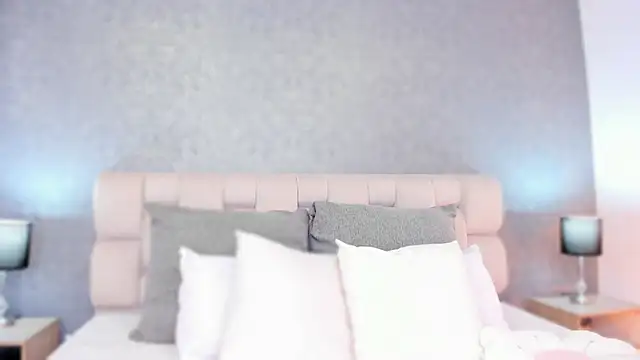 ah mara  online show from December 3, 11:34 am