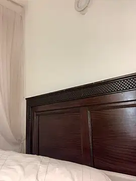 madell online show from March 6, 8:09 am