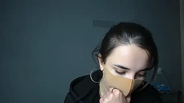 Eva Gloryy online show from November 19, 7:47 pm