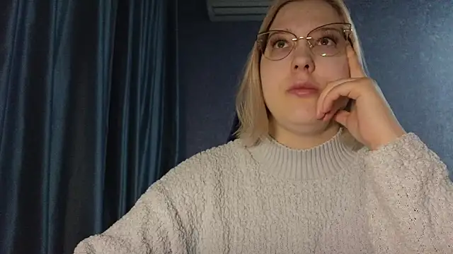 HotBrandyX online show from March 30, 3:11 pm