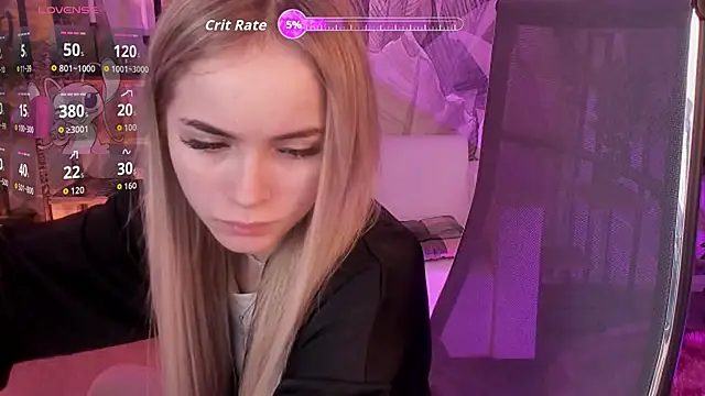 DakotaaJohnnson online show from November 10, 10:43 am