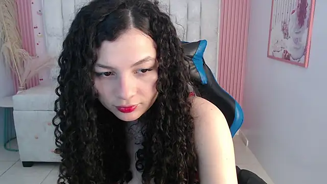 shalon diaz s online show from November 17, 1:23 pm