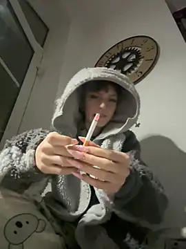 Ciara2004 online show from December 2, 5:31 am