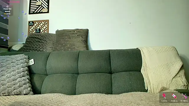 love sharol  online show from October 30, 3:31 am