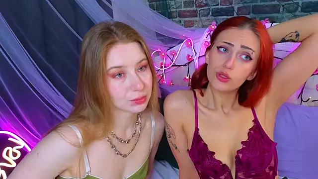 MarjorieBrown online show from April 6, 7:37 pm