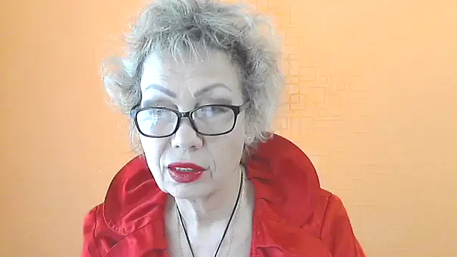 NessyJenixs online show from May 5, 6:38 am
