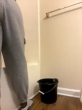 Snapshot of theprettysoles chatting on October 6, 9:19 pm theprettysoles online show from October 6, 9:19 pm