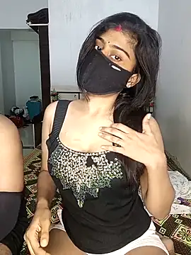 Love-N online show from November 6, 8:15 pm